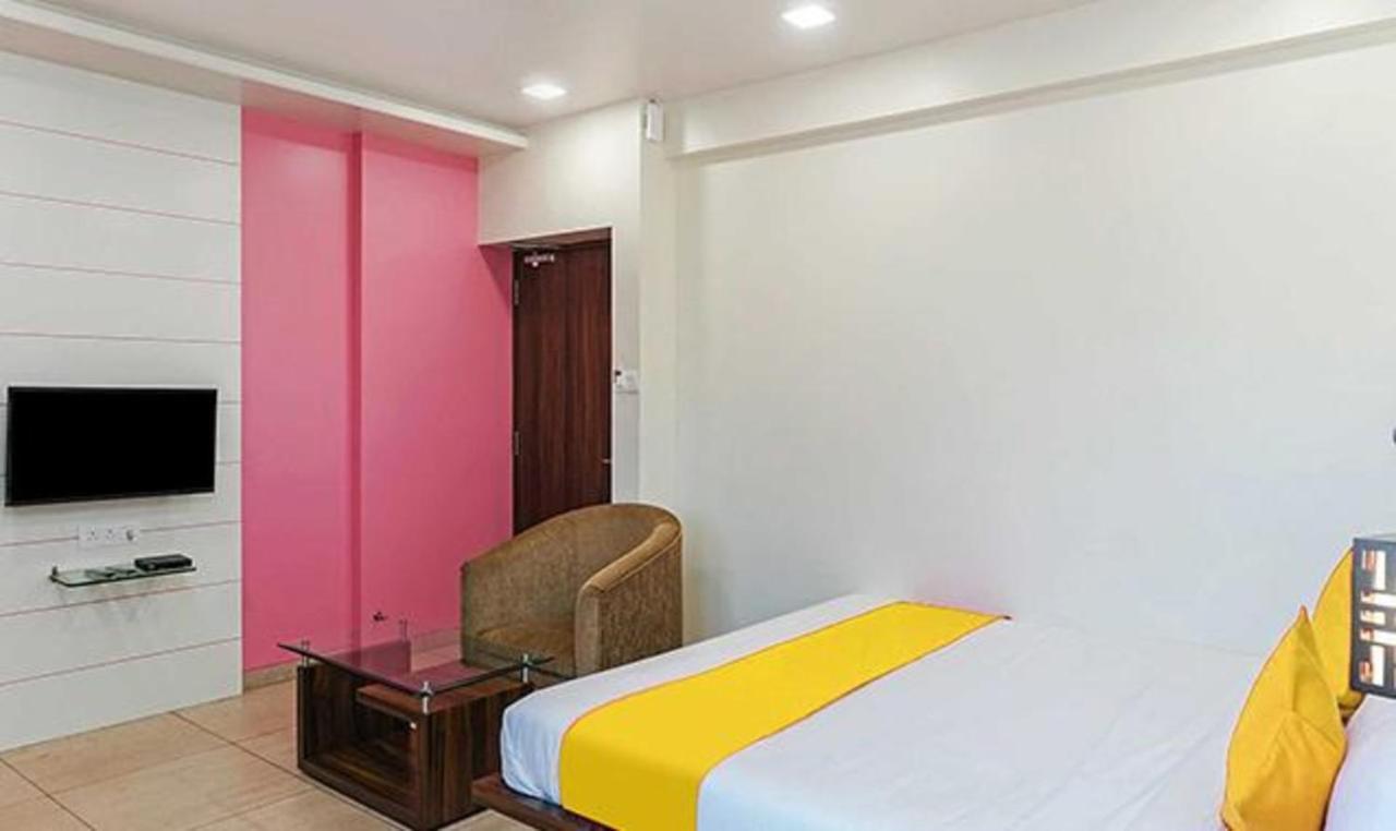 Fabhotel Karishma Palace Supe Exterior photo